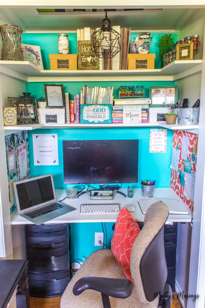 The "Cloffice" Nook